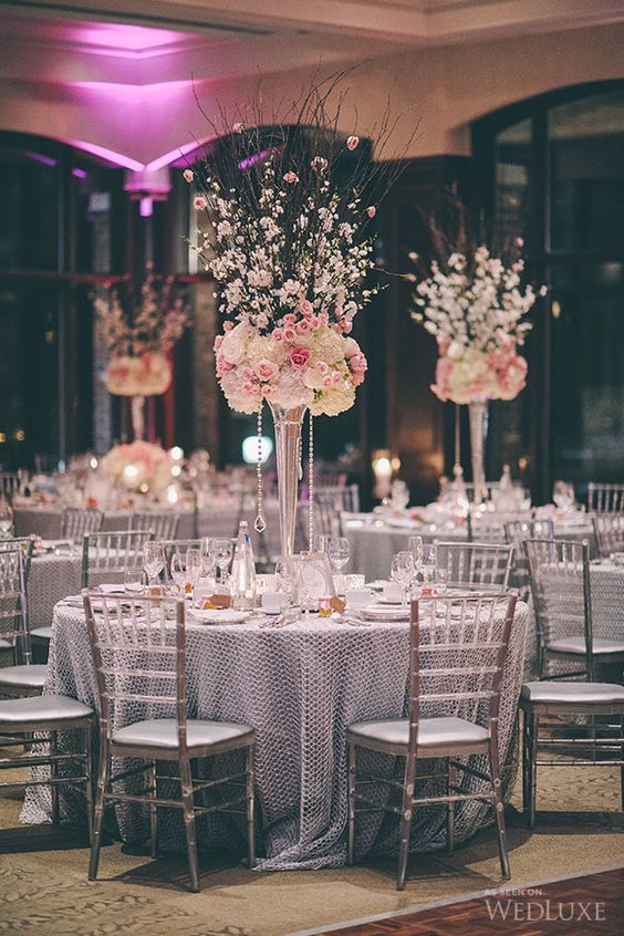 Beautifully decorated table for a quinceañera party