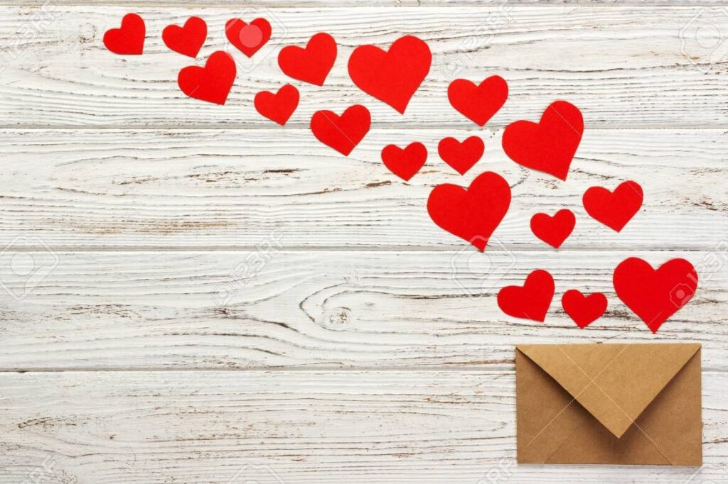 imagen de una carta de amor con corazones